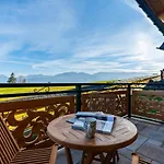 Апартаменты Tatra Loft